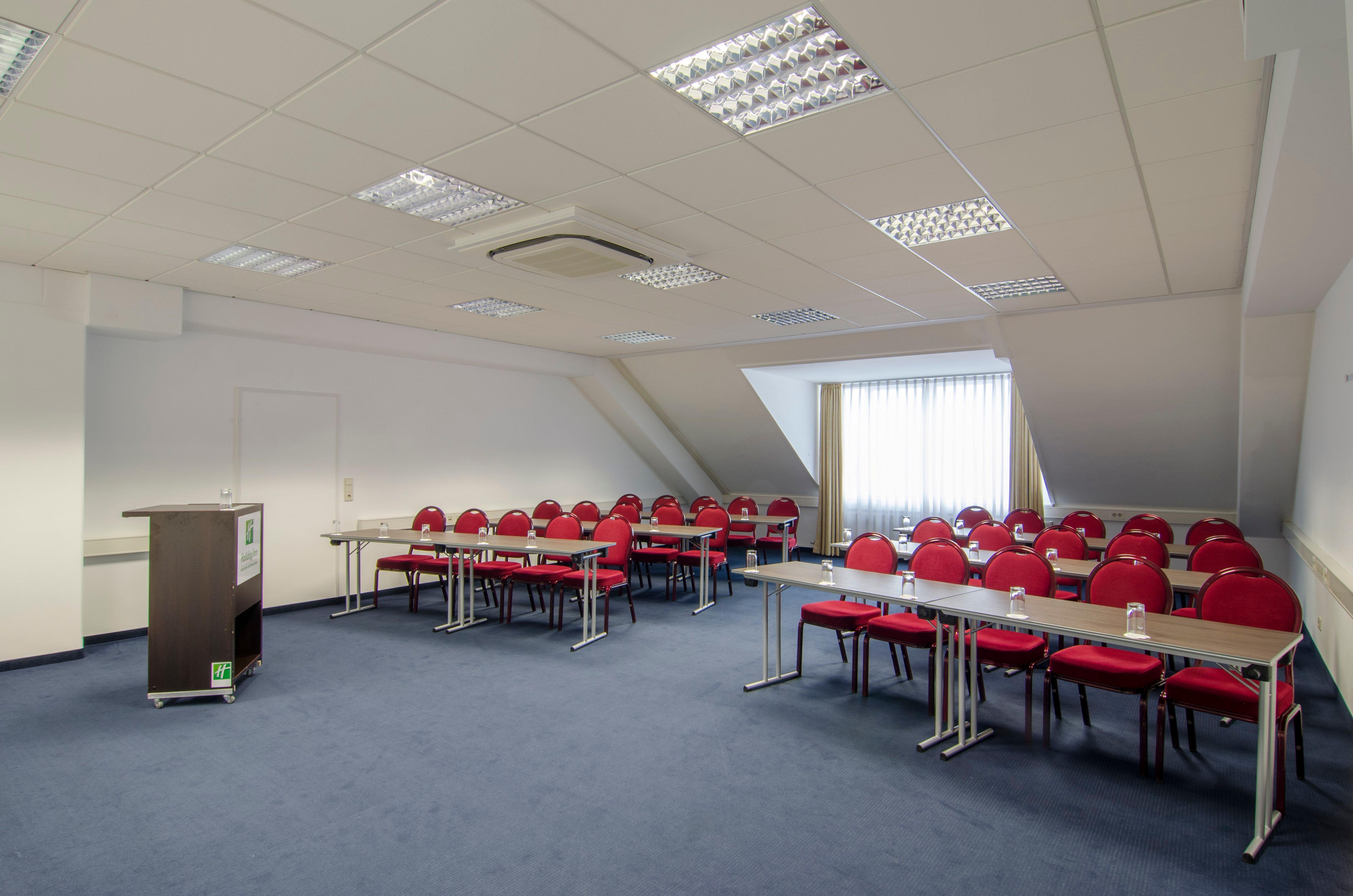 Holiday Inn Munich Unterhaching By Ihg Exteriör bild